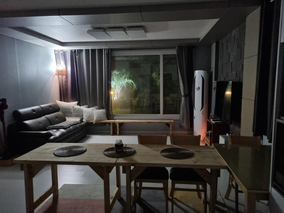 Gashi Sarang Panzió Szogüpho Kültér fotó